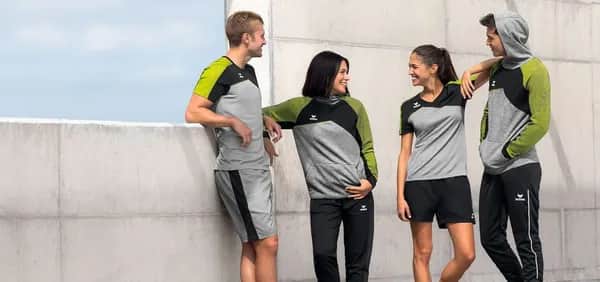 Trikotsätze und Trainingsanzüge für Vereine in Mainz kaufen